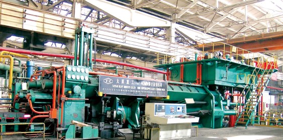 40MN雙動(dòng)臥式油壓機(jī)用于銅與銅合金管材、棒材、型材的熱擠壓加工.jpg